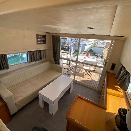- Divali - Duerme En Un Confortable Yate En Barcelona 호텔 산트 아드리아 데 베소스 외부 사진